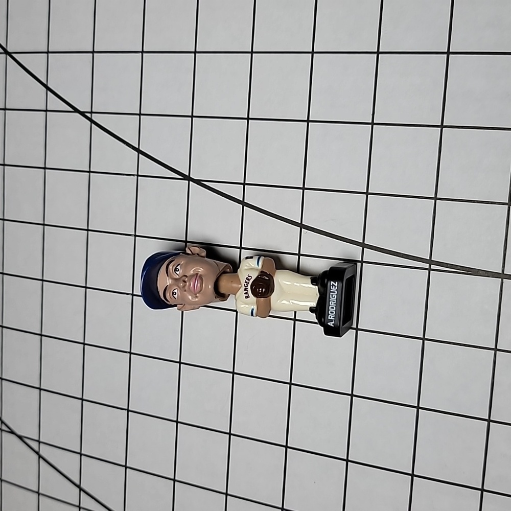 A Rodriguez‎ "3" bobble head,  Preloved Shelf-sitter Baseball Softball - …